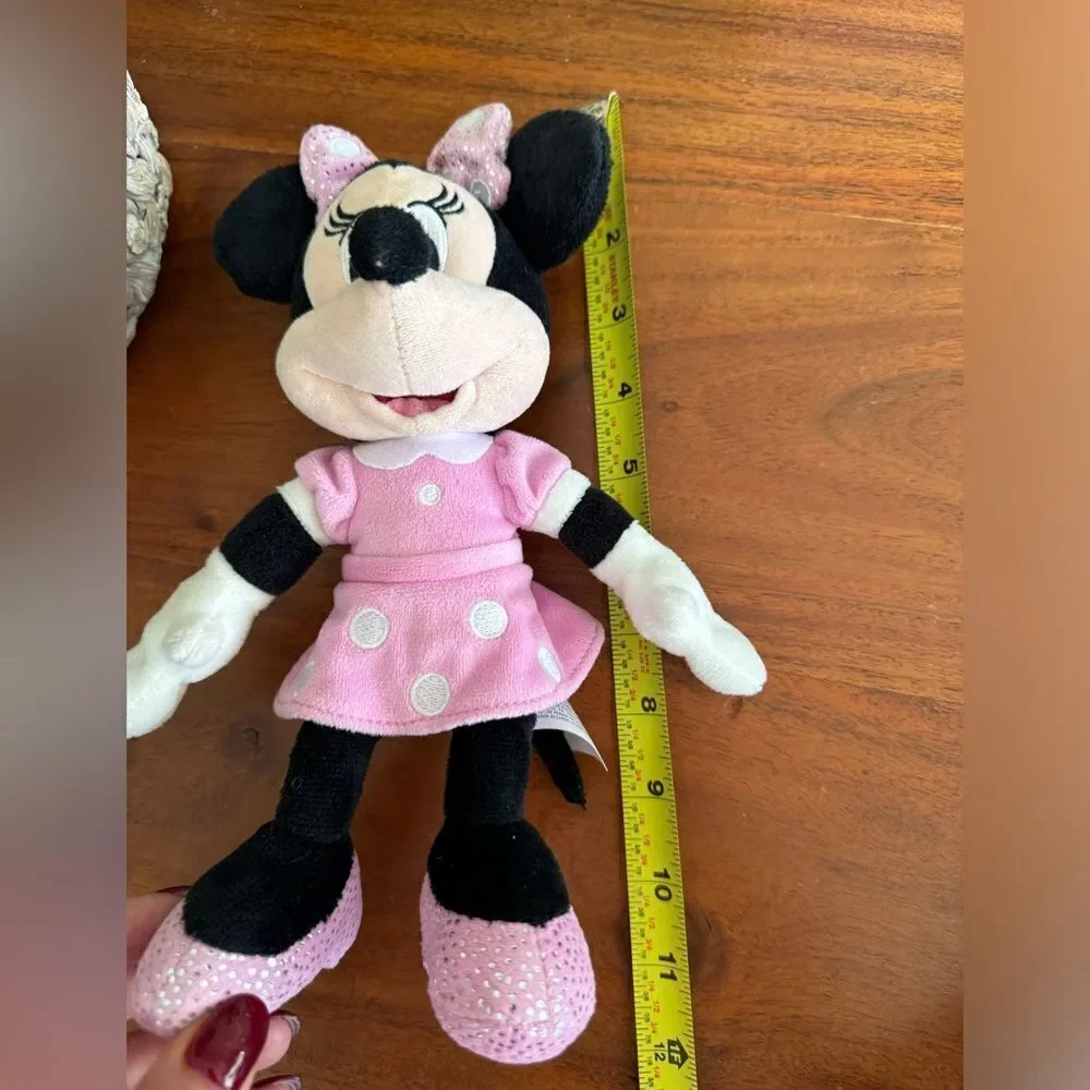 Minni Mouse lip smackers/minnie plush new